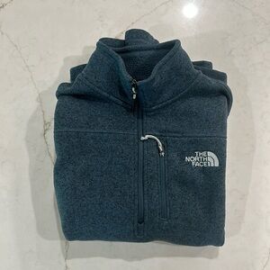 Men’s The North Face pullover